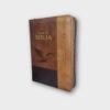 Biblia RVR60 Portátil con Águila - Tricolor Café Letra Grande 12 Puntos con cierre e índice