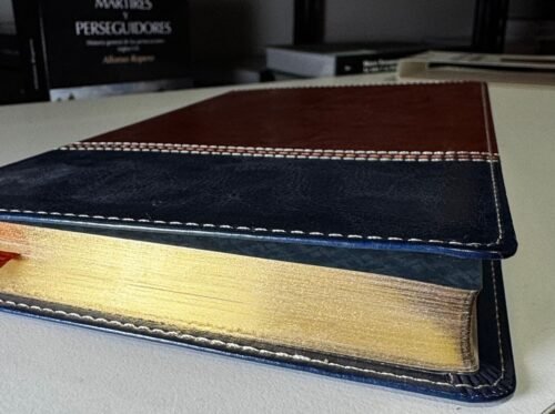 Biblia LBLA Ultrafina Café LeatherSoft | Comfort Print 7.5 | Biblia de las Américas